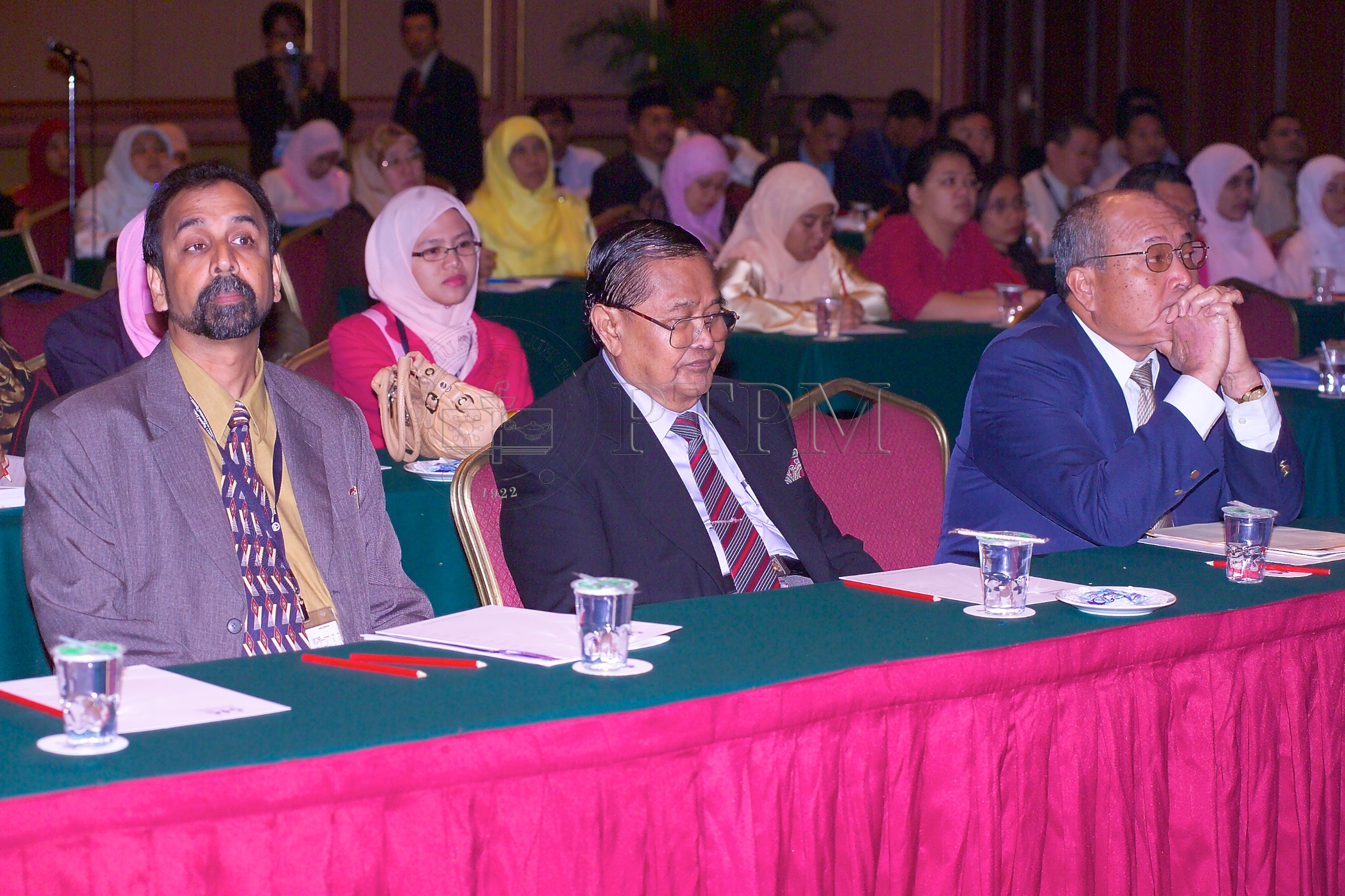 PTPM 06 23 eduresearch D9X40673